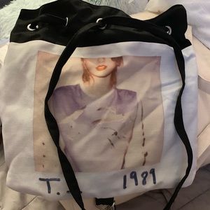 Taylor Swift 1989 Drawstring Bag (Never Used)